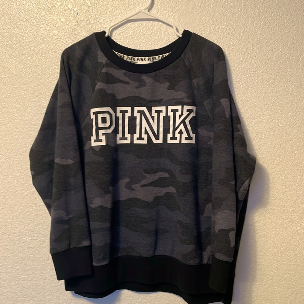 Pink blue camo sweatshirt Lg